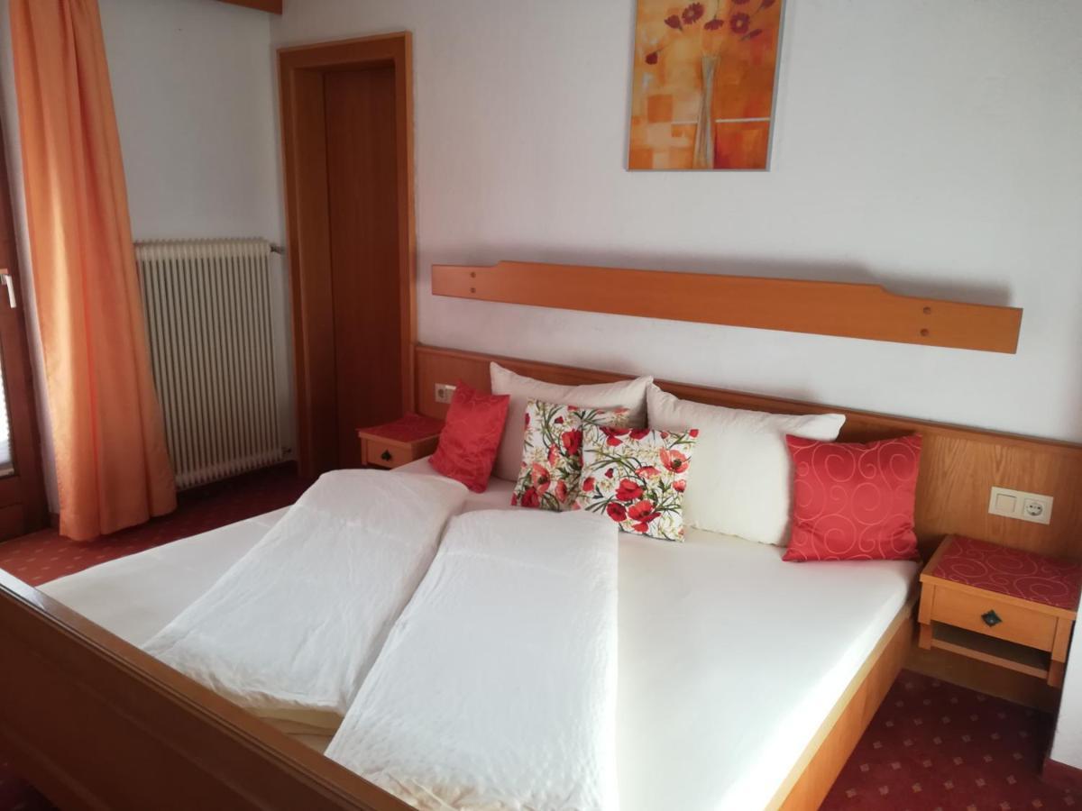 Haus Brigitte - Preise Inclusive Pitztal Sommer Card Йерценс Екстериор снимка